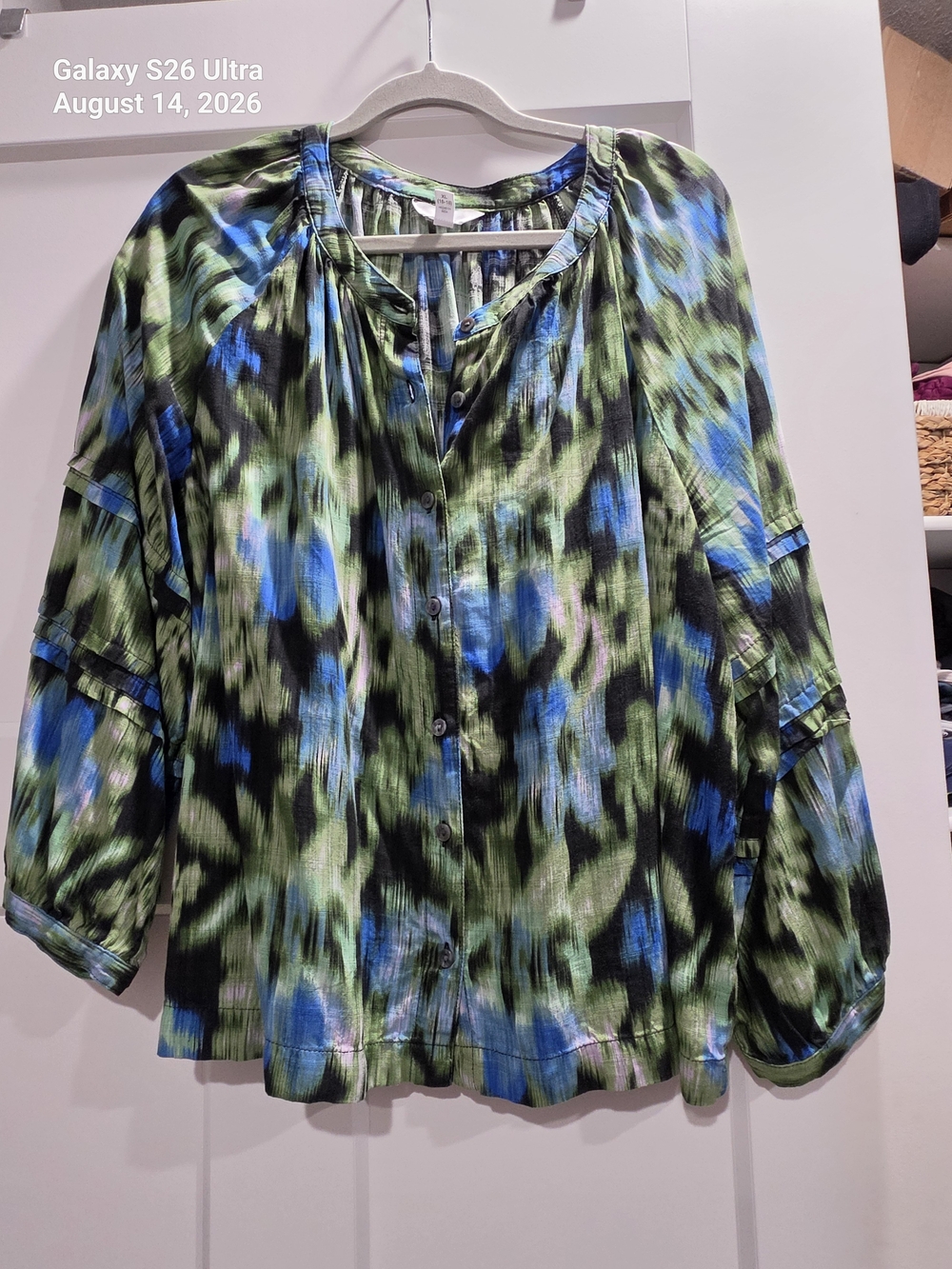 Time and Tru Green and Blue Patterned Button-Down Blouse